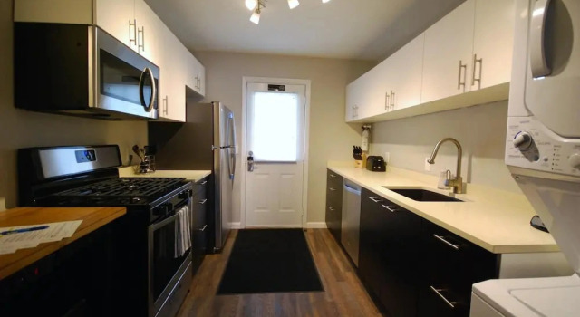 Коттедж B2bk Professional Condo w Wi-fi Perfect for Business Travelers