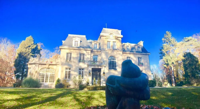 Château des Forgets Hotel, Varaa Hotelli  