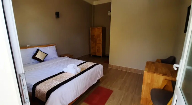 Hong Lien Hotel, Забронировать Отель Вунгтау Бариа-Вунгтау, рядом с Задний пляж