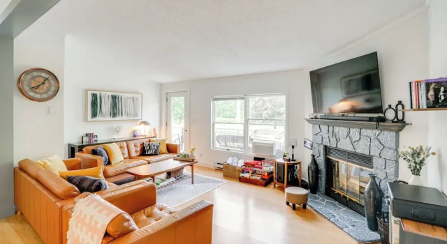 Fire Pit, Deck & Water Views: Athens Home!, Prenota Casa vacanze Athens Stato di New York