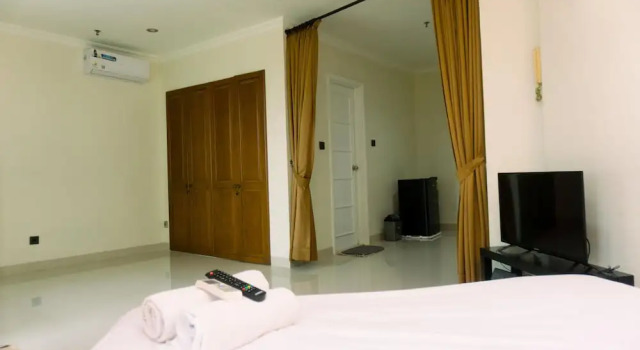 Luxury Studio At Semanggi Apartment