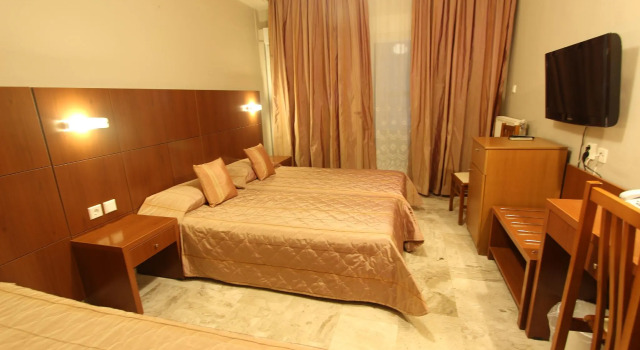 Трёхместный номер Standard Hotel Mallas