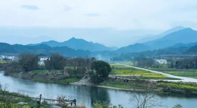 Floral  Hotel · Wuyuan Yuke Light Luxury Hotel (Jiangwan Scenic Area Store), Prenota Hotel Shangrao Jiangxi