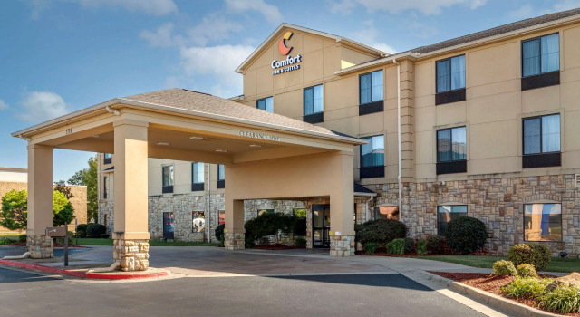 Comfort Inn & Suites Russellville I-40, Reserva ahora Hotel Hoteles en Misuri con piscina, Piscina