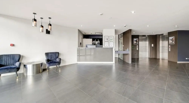 Апартаменты Spacious 2-bed Conveniently by Lake Tuggeranong