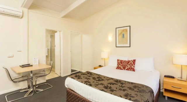 Апартаменты Superior The Club Motel and Apartments