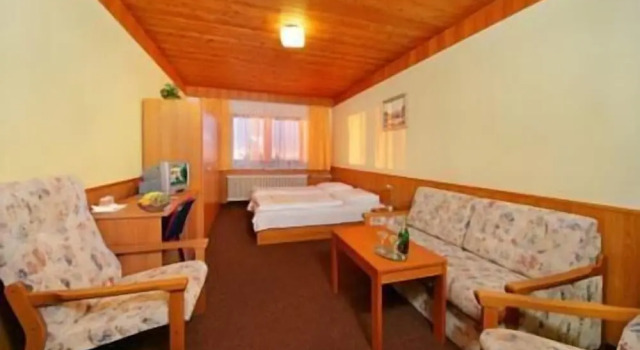 Hotel Diana, Book Hotel Hotels in Benecko with Breakfast, Breakfasts