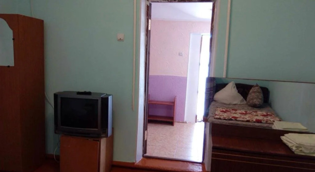 Guest House on Komsomolskaya 22, Забронировать Гостевой дом Отели Побережья Анапы с парковкой, Парковка