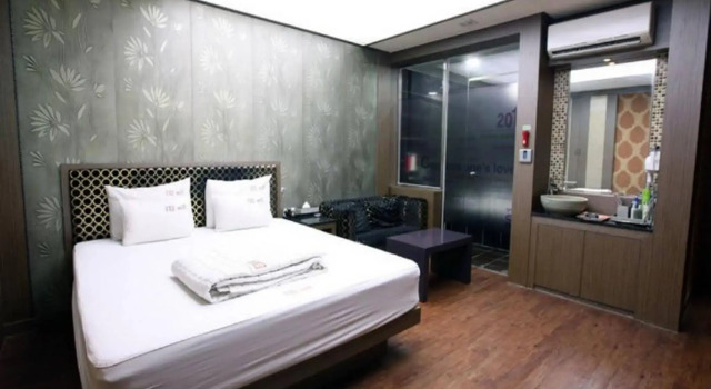 Brown Dot Hotel Sasang Renecite