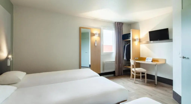 Трёхместный номер Standard B&B HOTEL Evry Lisses 1