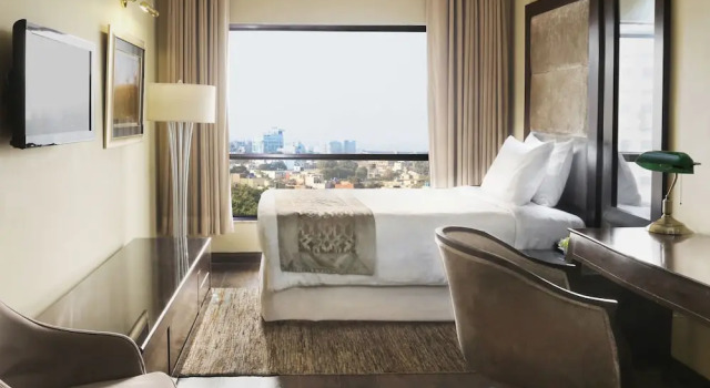 Classique chambre Four Points by Sheraton Lahore