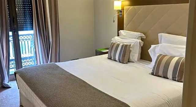Двухместный номер Superior с балконом и с видом на море Westminster Hotel & Spa Nice