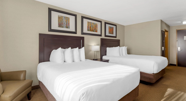 Четырёхместный номер Standard Best Western Bonnyville Inn & Suites
