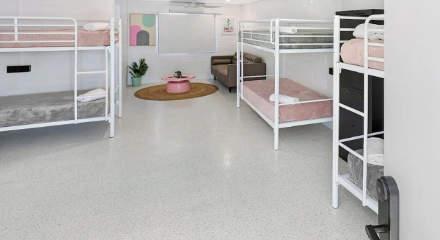 Кровать в общем номере (женский номер) Palms on Parker Backpackers