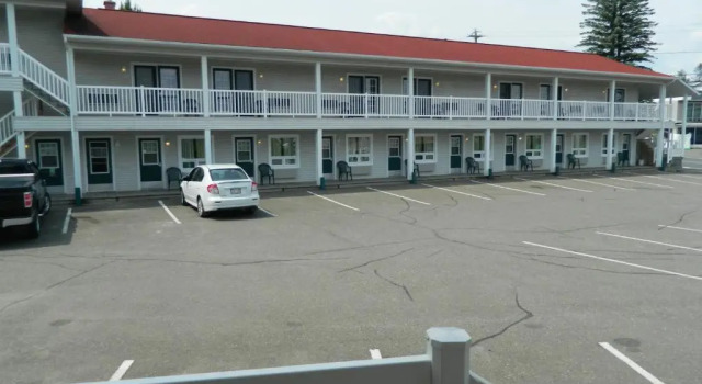 Четырёхместный номер Standard Hilltop Motel & Restaurant