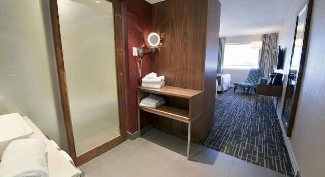 Четырёхместный номер Superior Hotel Universel Montréal