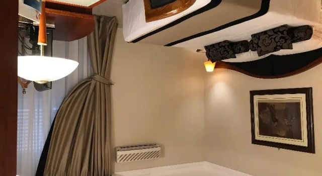 Номер Standard с балконом Massimo Plaza Hotel