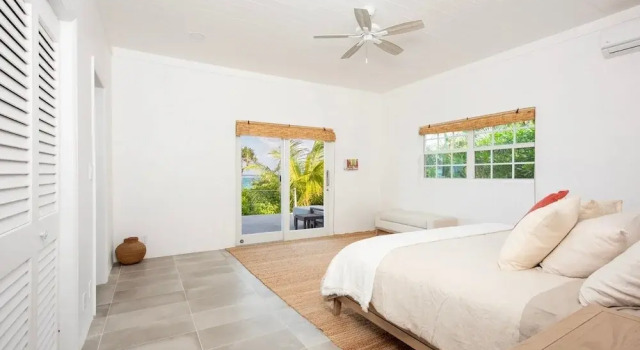 C Breeze 4 Bedroom Home, Book Feriehus Sommerhuse i Double Bay, Hytte