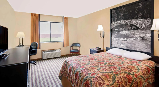 Двухместный номер Standard Super 8 by Wyndham Iowa Falls
