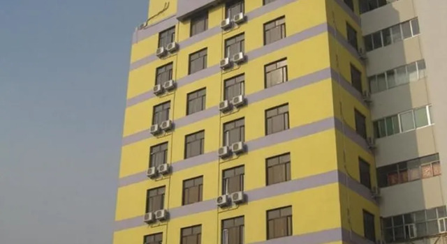 Home Inn Zibo Railway Station, Prenota Hotel Hotel a Zibo con parcheggio, Parcheggio