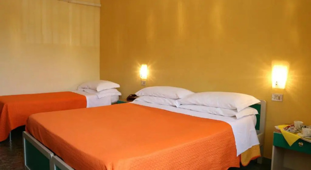 Трёхместный номер Standard Hotel Sole