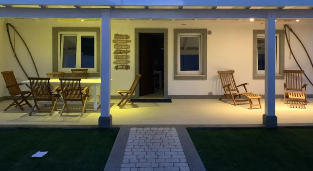 Коттедж с 2 комнатами Surf and Windsurfer House Anzio