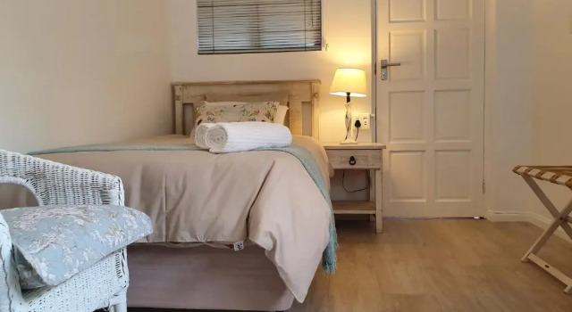 Tyger Hills Guest House, Забронировать Гостевой дом Белвилл Северный пригород Кейптауна, рядом с South African Rugby Union