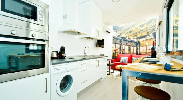 Апартаменты The Zentral Suites & Apartments