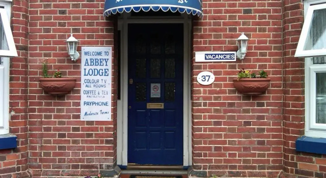 Abbey Lodge Guest House, Забронировать Гостевой дом Отели Саутгемптона с завтраком, рядом с Городская художественная галерея Саутгемптона, Завтраки