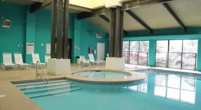 White Caps 305 by RedAwning, Prenota Appartamento Hotel a Alabama con piscina, Piscina