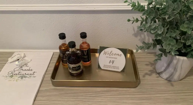 Номер Standard The Brooks Hotel Restaurant and Lounge
