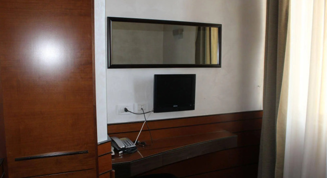 Romalive Hotel, Забронировать Отель Отели Рима с завтраком, рядом с Универмаг La Rinascente, Завтраки