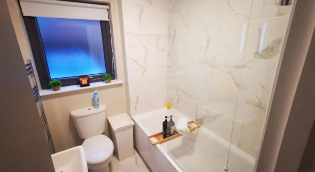 Апартаменты с 2 комнатами Belfast Central 2 Bedroom Luxurious Modern Stay