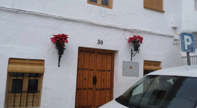 Casita tipica, Book Hotel Zuheros Madrid