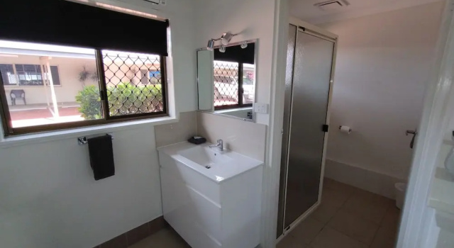 Апартаменты Executive с 2 комнатами Cascade Motel In Townsville