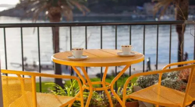 Apartment Jele Nice decorated apartment in city center of Makarska on the promenade accommodates 2 2 persons, Забронировать Апартаменты/квартира Апартаменты Макарска, рядом с Набережная Рива (Макарска), Апартаменты/квартира