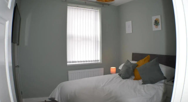 Birkenhead - 2 Bedroom House