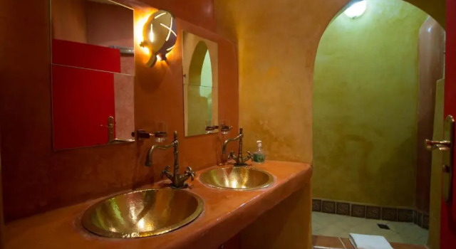 Полулюкс Deluxe Riad Lhaj Luxury Palace