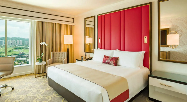 The Parisian Macao