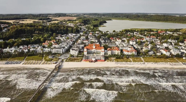Номер Standard с балконом A-ROSA Kurhaus Binz