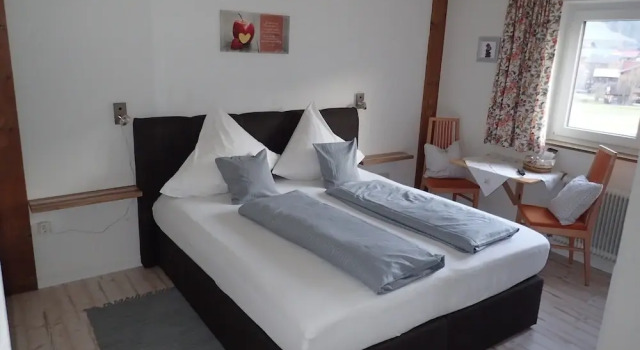 Семейный номер Standard с 2 комнатами с балконом Lutz Alpenblick B&B