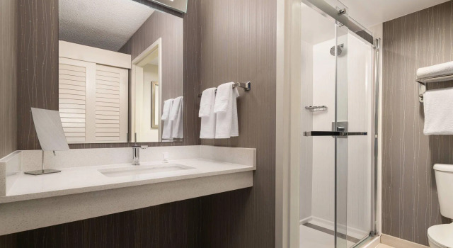 Четырёхместный номер Standard Courtyard San Francisco Larkspur Landing/Marin County