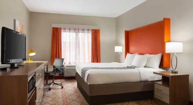 Двухместный номер Executive La Quinta by Wyndham Lackawanna