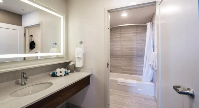 Четырёхместный номер Standard Encore Suites by Service Plus Inns