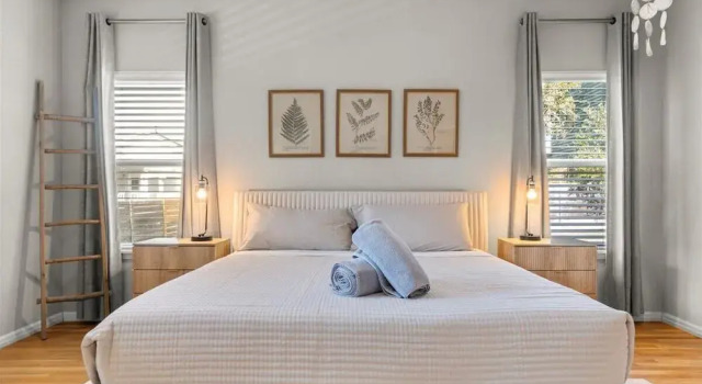 Spacious 3BR w Parking Pet Friendly, Забронировать Дом для отпуска Остин Greater Austin