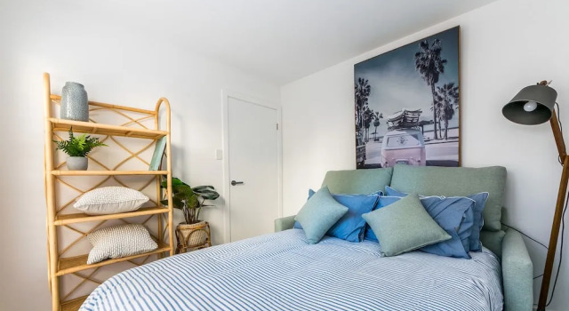 Sandcastle, 26a Winsor Street, Buchen Sie Villa Newcastle West New South Wales