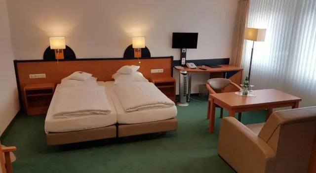 Трёхместный номер Standard Hotel Zur Mühle