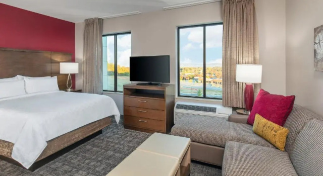 Двухместный номер Standard Staybridge Suites Charlottesville Airport by IHG