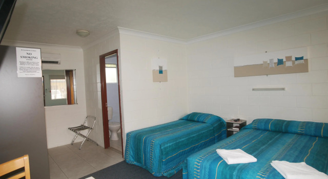 Cedar Lodge Motel, Rezervați Motel Cluden Queensland