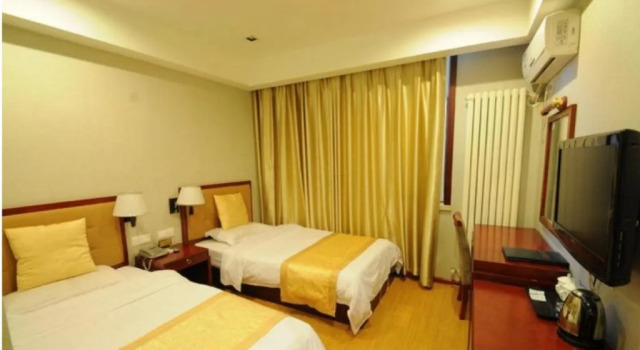 Jinan Xuefu Zhongtian Business Hotel, Prenota Hotel Hotel a Shandong con parcheggio, Parcheggio